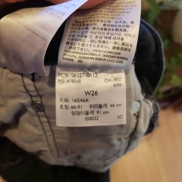 Levi’s 501 Original Cutoff Denim Short - Picture 7 of 7